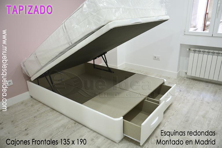montaje realizado en Madrid de un canapé abatible de 135 con dos cajones en los pies de la cama de esqinas redondas