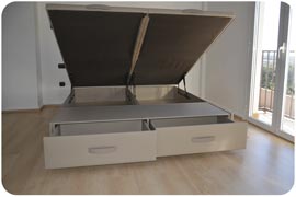 Canapé abatible de 180x200 montado en granada