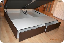 Canapé marrón chocolate abatible con cajones