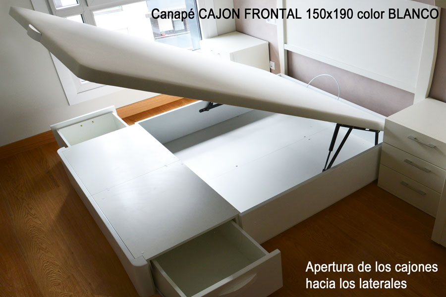 Ejemplo montado en casa del cliente de un canapé de tapa abatible en madera color blanca con los cajones que abren hacia los laterales