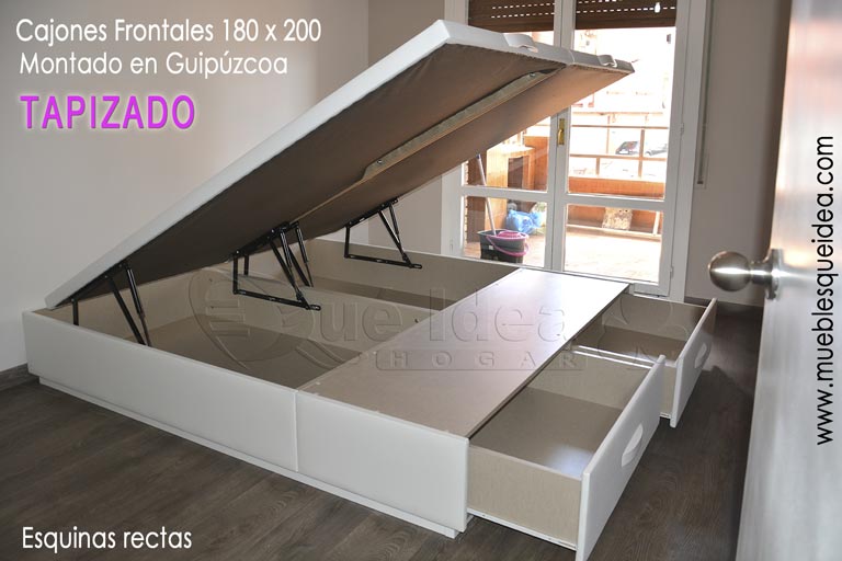 ejemplo de un canapé montado en Guipúzcoa de un canapé de tapa abatible con cajones frontales tapizado