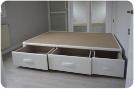 Montaje realizado de Canapé con cajones laterales en Álava