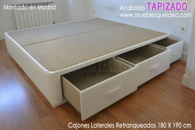 Montaje de Canapé tapizado de 180 de ancho por 190 de largo color blanco con cajones laterales realizado en Madrid