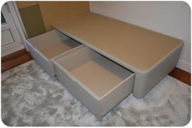 Canapé con cajones de cuerpo 90 cm de ancho para Vizcaya