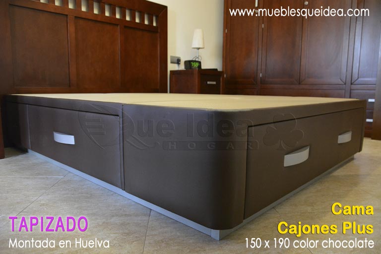 Cama con 5 cajones tapizada en polipiel color chocolate montada en Huelva