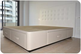 Cama con cajones Plus montada en Madrid color piedra