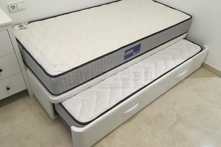 conjunto OFERTA de Cama nido individual blanca tapizada más dos colchones visco