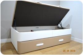 Canapé Nido individual tapizado en dos colores diferentes