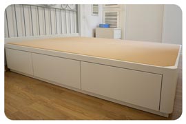 Canapé cajones de matrimonio en madera montado en Madrid