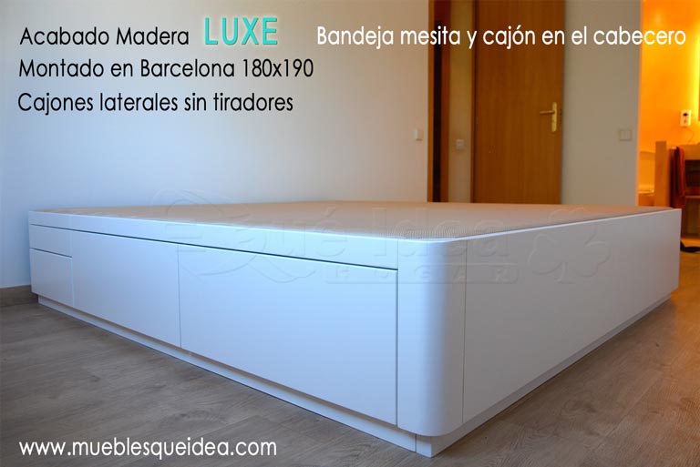 Ejemplo de montaje en Barcelona de un canapé cama modelo Cajones Laterales de 180cm por 190 cm con mesita bandeja extraible oculta