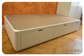 Canapé pequeño individual de 105x190 con cajones en un lateral