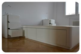 Canapé con cajones en Madrid con mesitas y comoda a juego