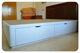 ejemplo canapé con cajones montado en Valencia