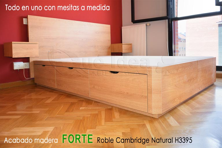 Ejemplo montado en casa de una clienta de un Todo en Uno con cama de cajones Laterales y mesitas suspendidas pequeñas en color Roble Cambridge Natural