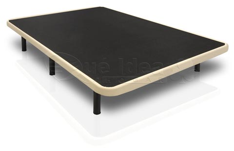 base tapizada y recercada en polipiel con tejido 3D en la parte central