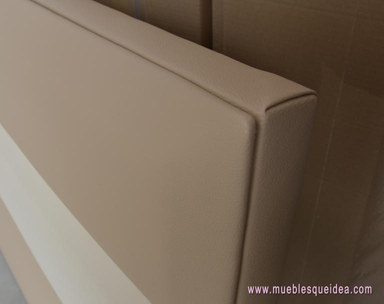 Detalle del cabecero de cama modelo BLANES con detalle del tapizado