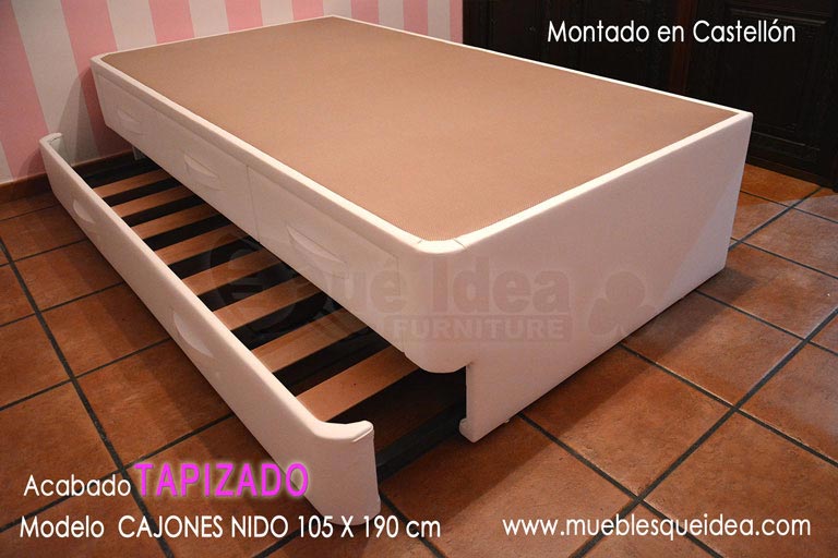 Canguro nido de lamas abierto con cajones encima