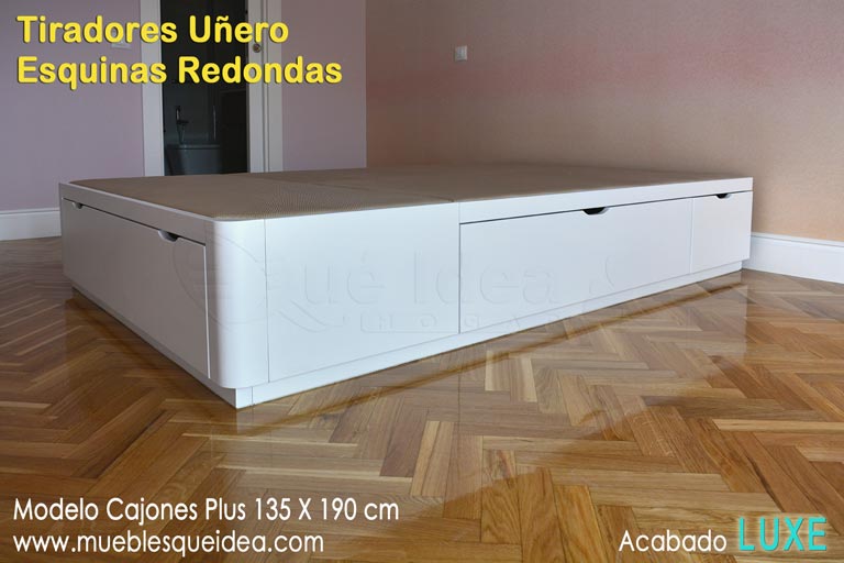 Cama de madera con cajones de 135 cm por 190 cm lacada en color blanco CMP6-ZR