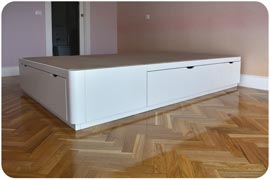 Cama con cajones de madera de 135