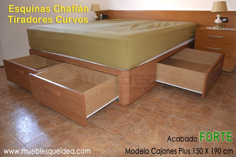 cama con cajones y zócalo cierre al suelo en Valencia con medidas de 150x190 cm con la esquinas Chaflán y los tiradores Curvos