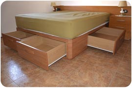 Montaje realizado de una cama con cajones en Valencia