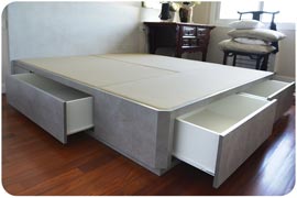 Cama con cajones en madera acabado Forte hormigón