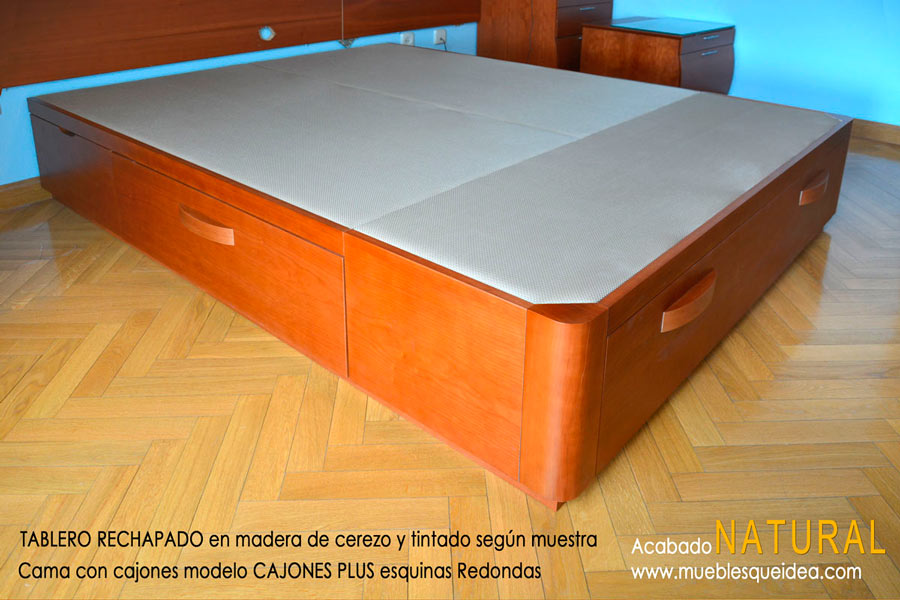 Ejemplo de cama de madera con cajones montada en acadado Natural