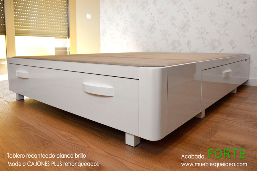 Opción patas para la cama de madera con cajones