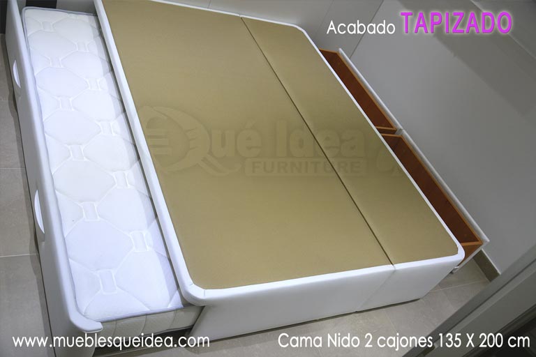 Cama grande de 135x200 con nido y colchón en un lado y dos cajones iguales en el otro lado