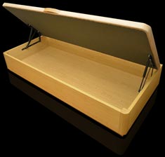 Canapé de madera de tapa abatible con apertura lateral