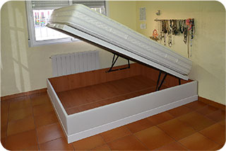 Canapé cama con capacidad hasta el suelo