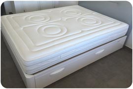 Ejemplo de colchón viscorrelax de 150 de ancho montado con canapé de cajones en madera