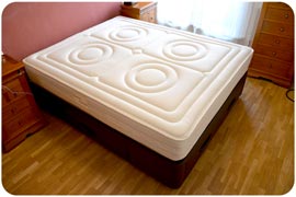 Colchón Viscorrelax y cama con cajones