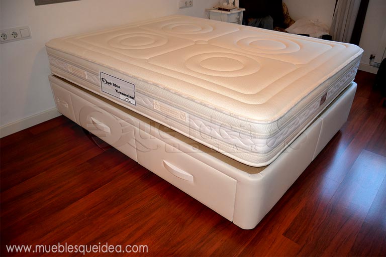 Oferta Colchón Viscorrelax y cama con cajones tapizada blanca entregada en Vitoria