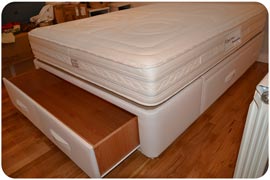 Colchón y cama con cajones en oferta