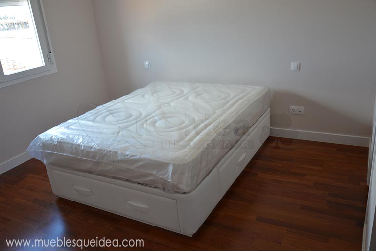 Colchón embolsado modelo Viscorrelax y cama con cajones blanca modelo Cajones Plus entregado y montado en Barcelona