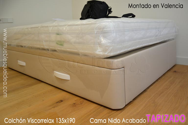 montaje realizado en Valencia de un Colchón Viscorrelax de muelle ensacado más una Cama Nido grande tapizada en polipiel color Tortola de 135x190