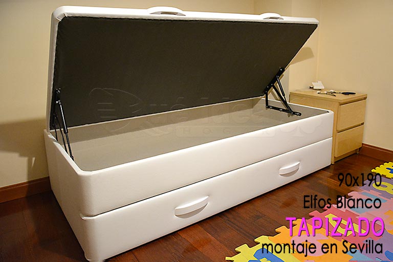 Abanido tapizado en color blanco de 90x190cm. montado en Sevilla