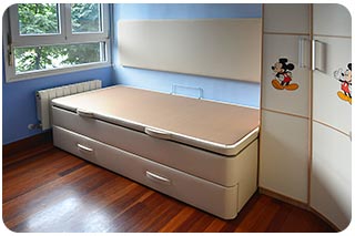 Canapé Nido con cubre pared