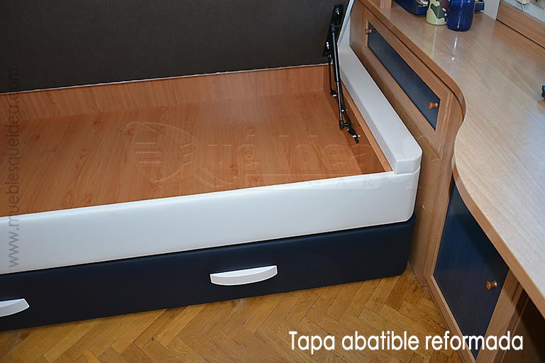 Porción de la tapa abatible que se deja fija para evitar el roce con la encimera del escritorio