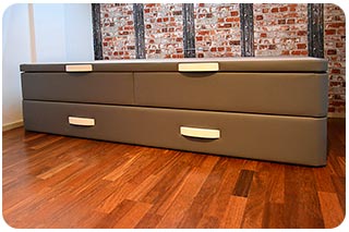 Canapé nido en color gris montado en Valencia