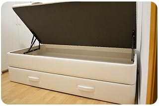 Canapé nido blanco montado en Madrid