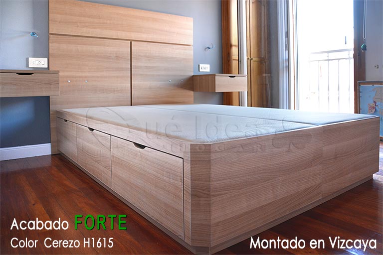 Todo en uno acabdo en Forte color cerezo H1615 con mesitas flotantes y cabecero montado en Vizcaya