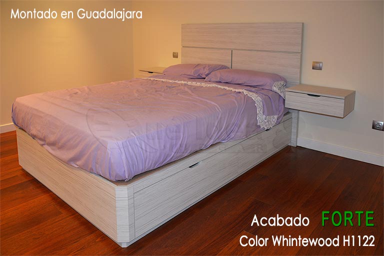 Todo en uno compuesto por 1 canapé con 4 cajones laterales iguales, dos mesitas flotantes todo con acabado Forte Color Whintewood H1122 montado en Guadalajara